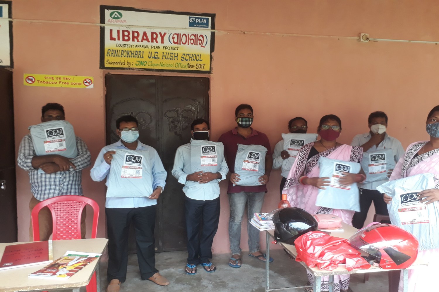 The MLE program necessitates cooperation from the teachers