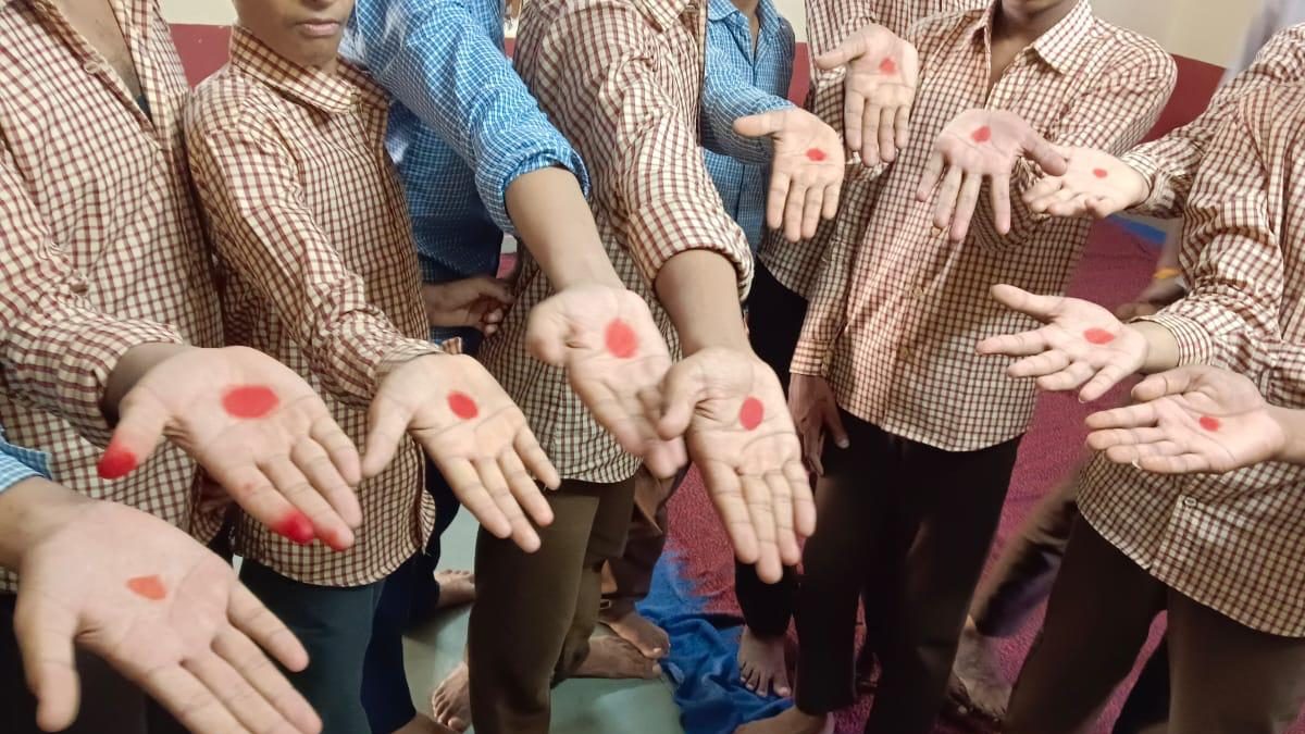 Boys-celebrating-Menstrual-Hygiene-Day